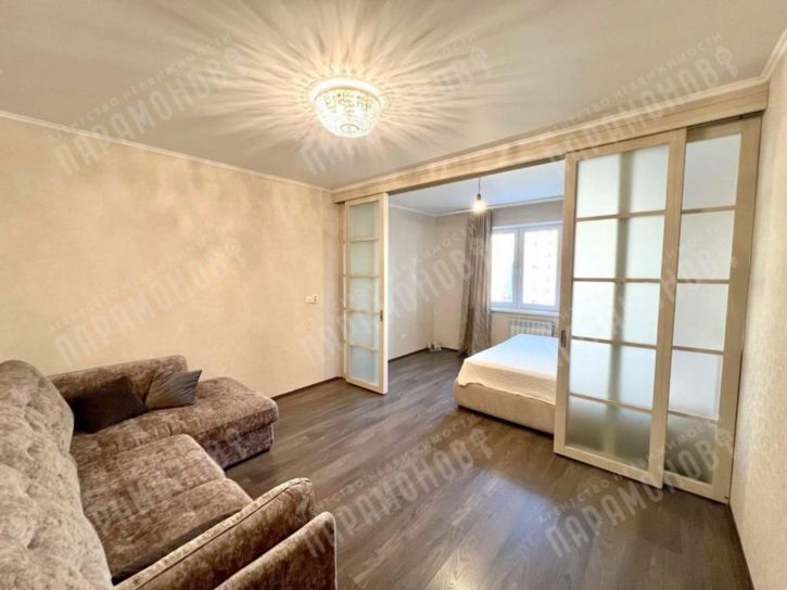 2-комн квартира Виноградова ул, 8