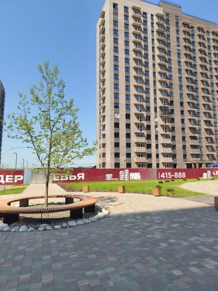 2-комн квартира в новом доме Сергея Есенина ул, 37
