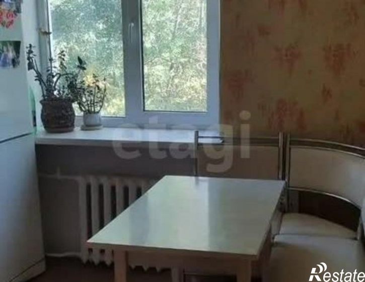 2-комн квартира проспект Победы, 40,  д. 40