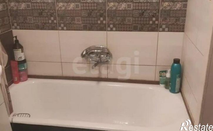 2-комн квартира проспект Победы, 40,  д. 40