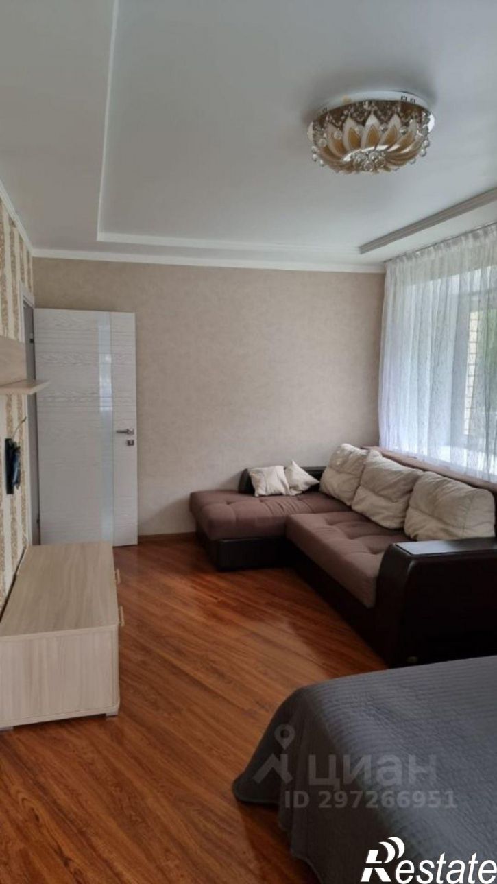2-комн квартира ул 1-я Суворова, 7,  д. 7