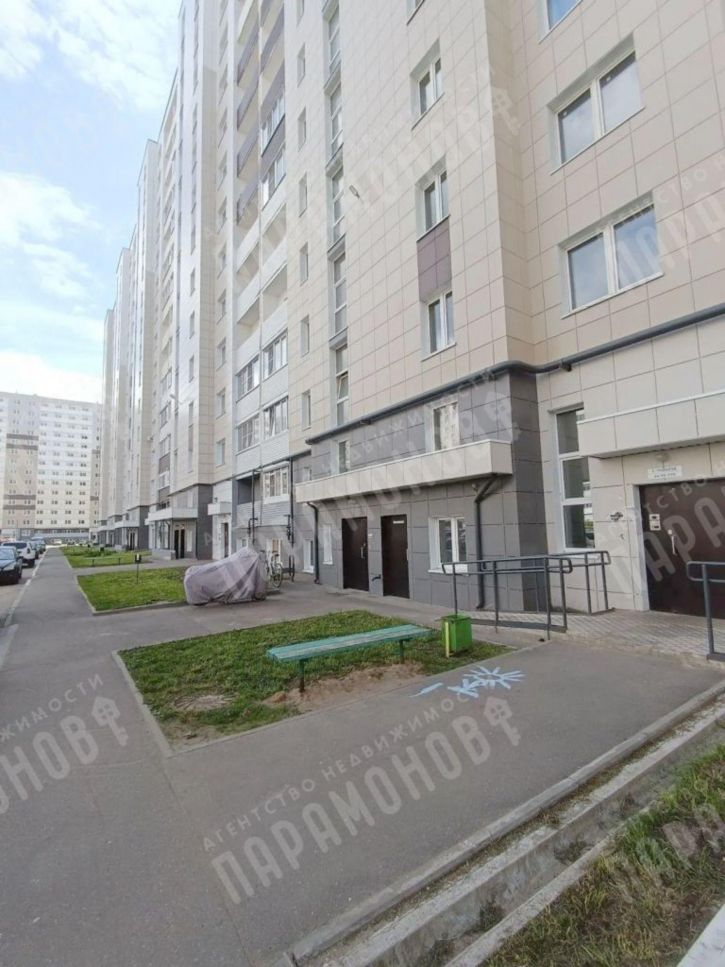 2-комн квартира Гусева б-р, 59