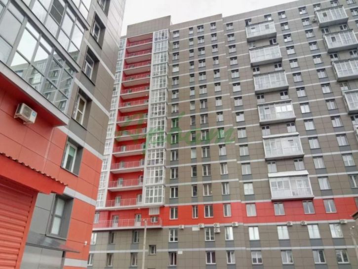 2-комн квартира Макарова ул, 4