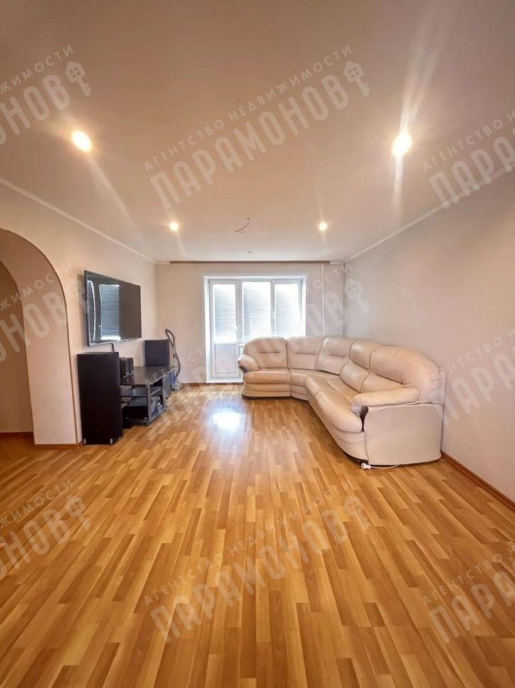 4-комн квартира Резинстроя ул, 3