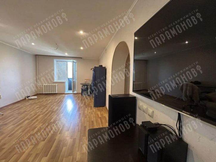 4-комн квартира Резинстроя ул, 3
