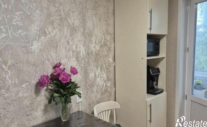 3-комн квартира Октябрьский пр-кт, 49,  д. 49