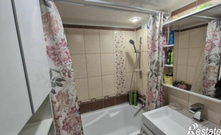 3-комн квартира Октябрьский пр-кт, 49,  д. 49