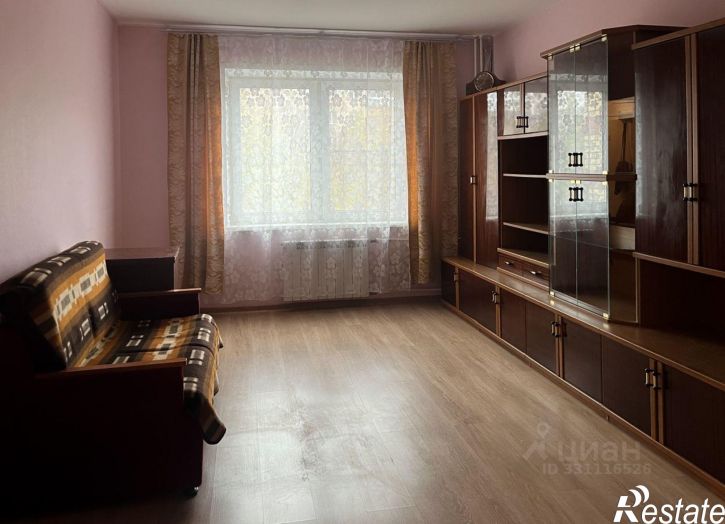 2-комн квартира ул Хрустальная, 37 1,  д. 37 1,  к. 1