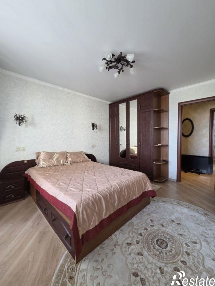 2-комн квартира Октябрьский пр-кт, 57,  д. 57
