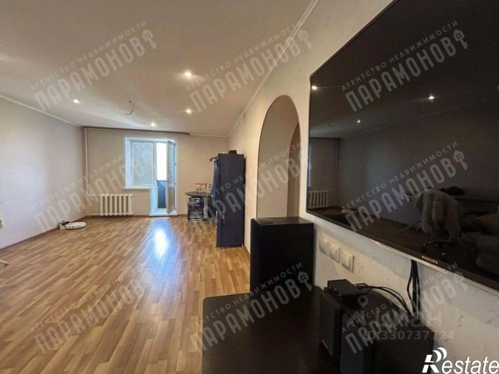 4-комн квартира ул Резинстроя, 3,  д. 3