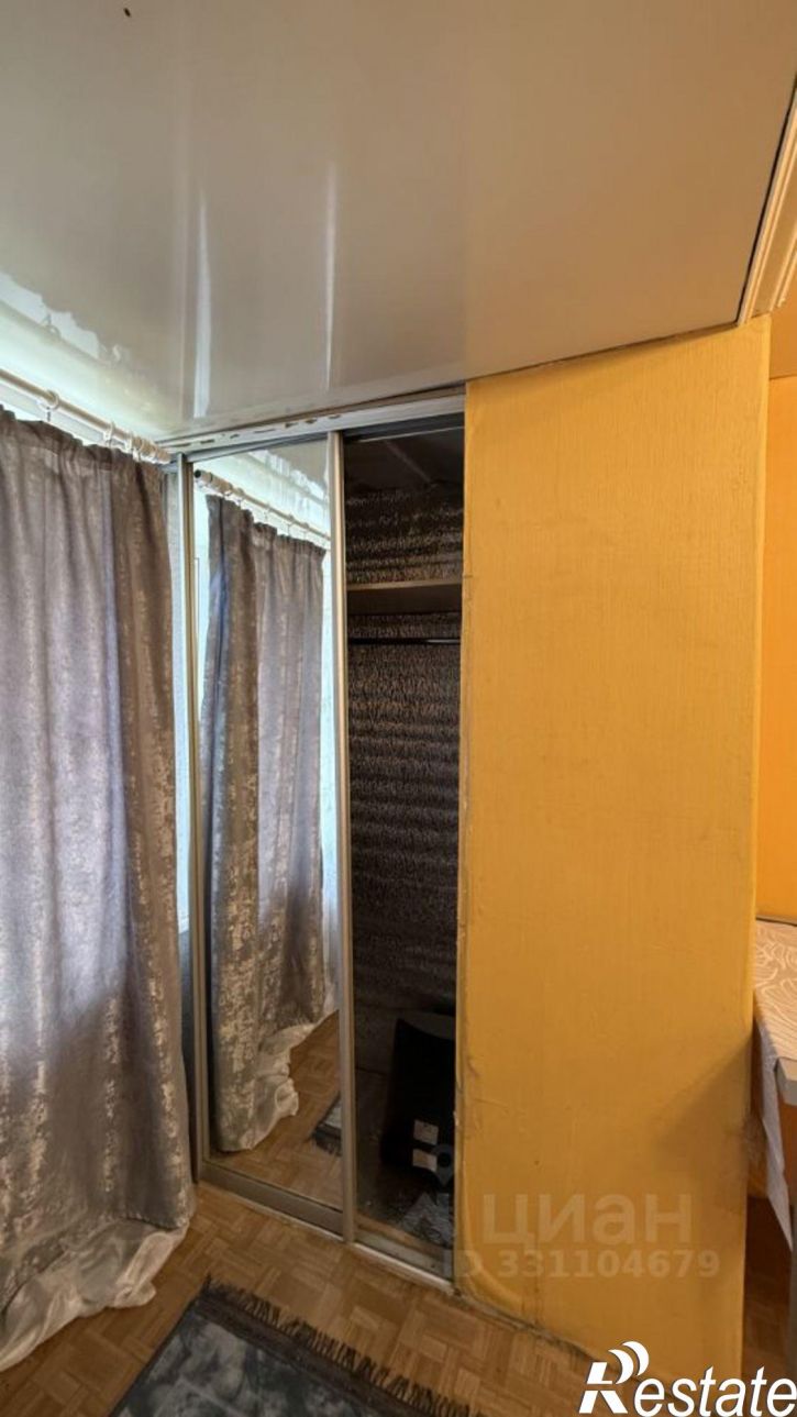 Комната пр-д Швейников, 3,  д. 3