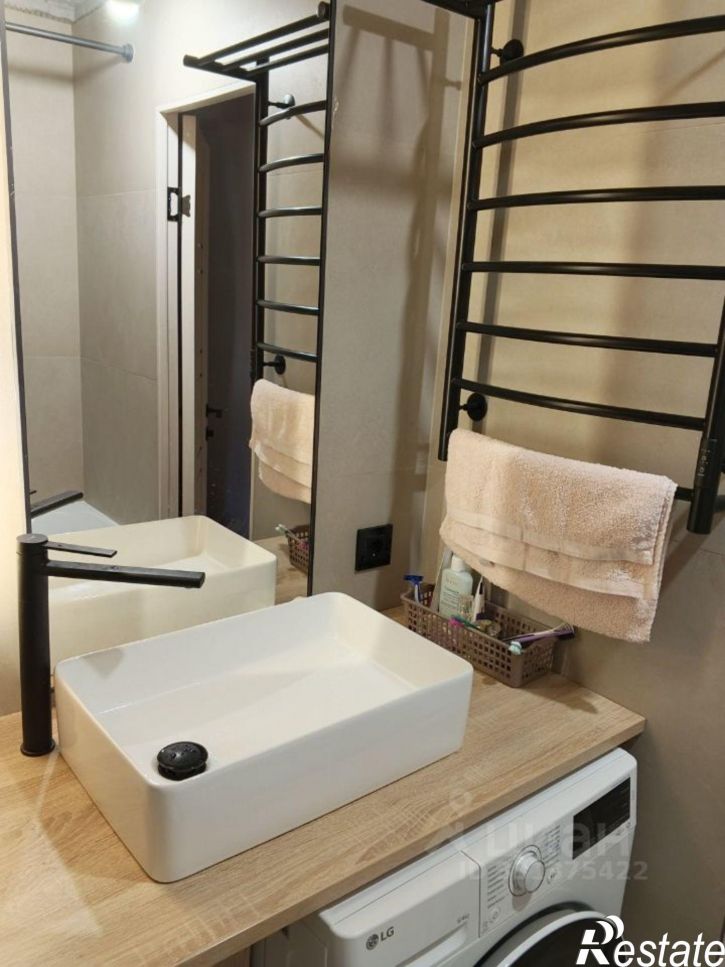 3-комн квартира пр-кт Николая Корыткова, 30,  д. 30
