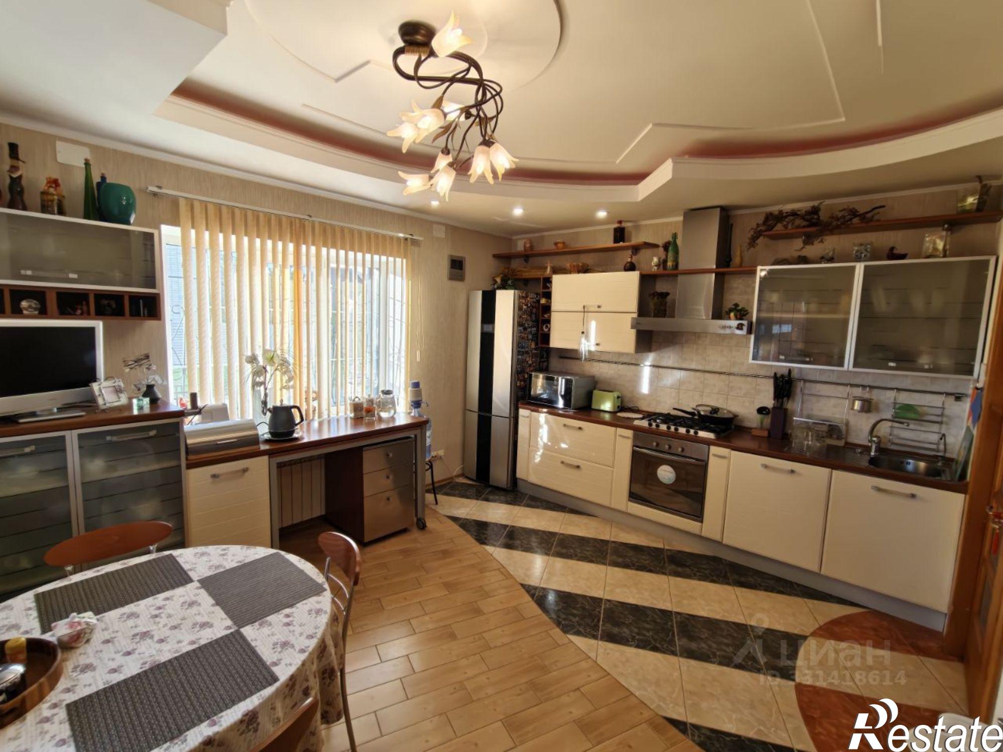 Купить дачу, дом, коттедж за 25 000 000 рублей на ул Сухая, 43