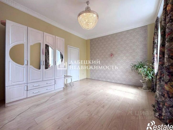 3-комн квартира пр-кт Победы, 36,  д. 36