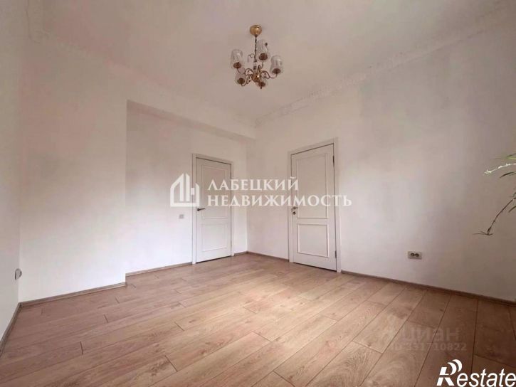 3-комн квартира пр-кт Победы, 36,  д. 36
