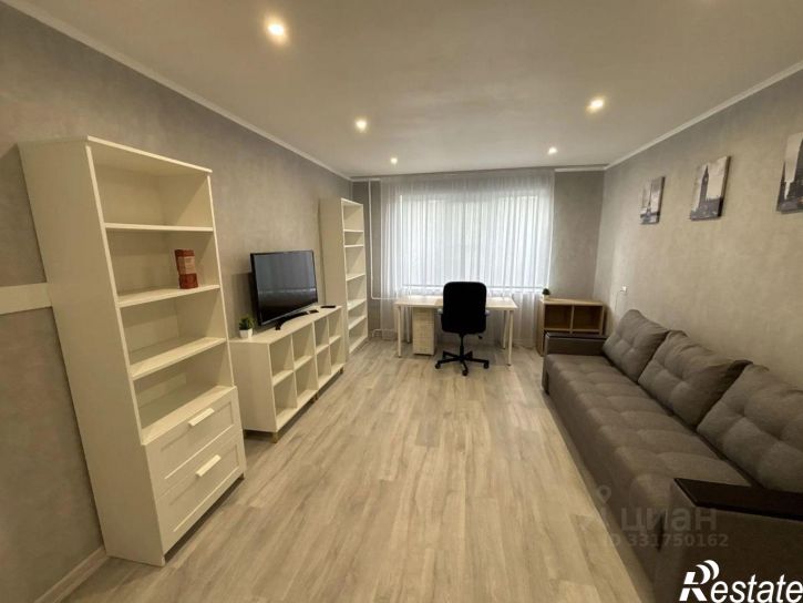 1-комн квартира б-р Гусева, 45 2,  д. 45 2,  к. 2