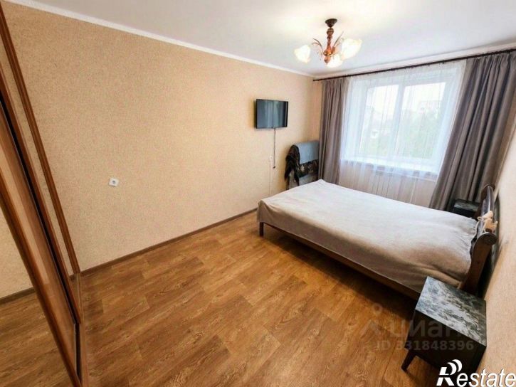2-комн квартира ул Хрустальная, 36 1,  д. 36 1,  к. 1