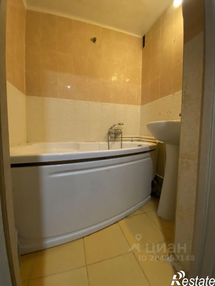 2-комн квартира ул Зинаиды Коноплянниковой, 24,  д. 24