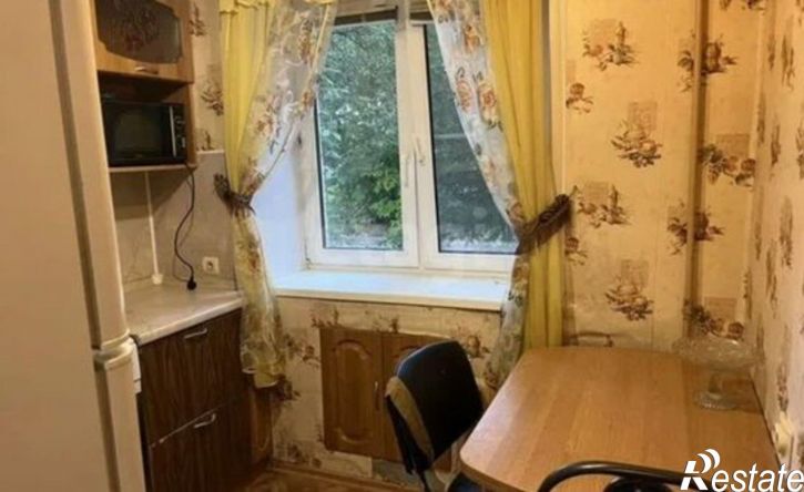 2-комн квартира наб Иртыша, 33,  д. 33
