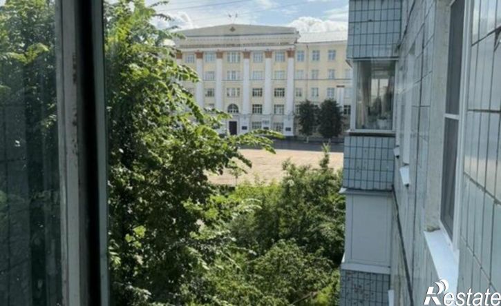 2-комн квартира пл Славы, 1,  д. 1