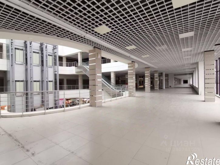 Торговое помещение пр-кт Калинина, 13а,  д. 13а
