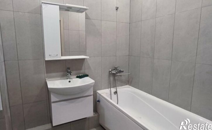 3-комн квартира б-р Гусева, 46,  д. 46
