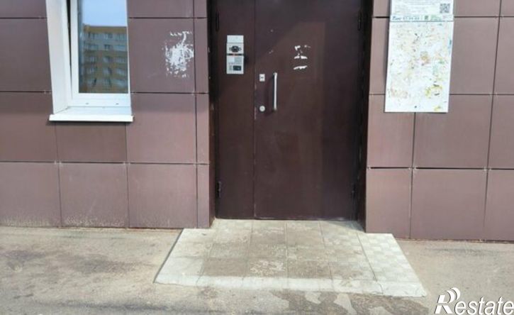 3-комн квартира б-р Гусева, 46,  д. 46