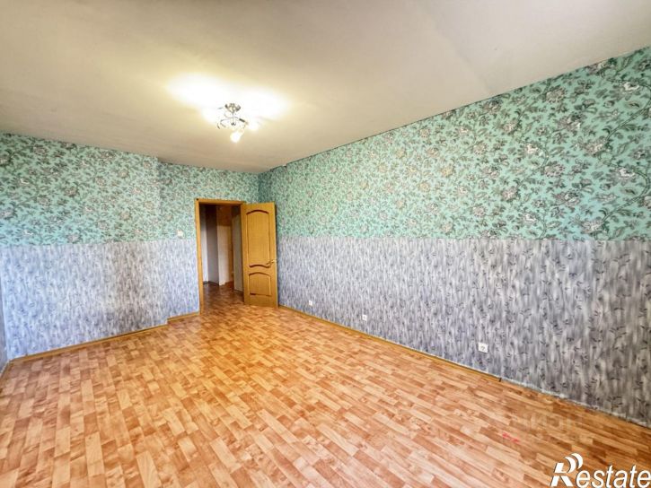 3-комн квартира ул Хрустальная, 37 1,  д. 37 1,  к. 1