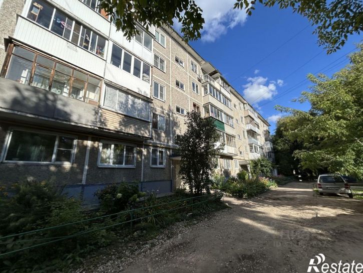 3-комн квартира ул Паши Савельевой, 15,  д. 15