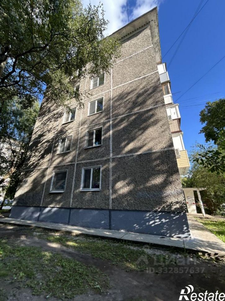 3-комн квартира ул Паши Савельевой, 15,  д. 15