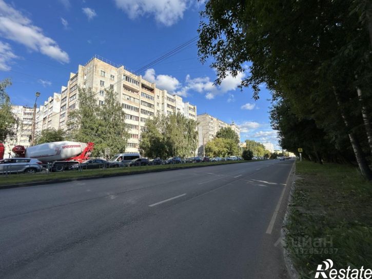 3-комн квартира ул Паши Савельевой, 15,  д. 15