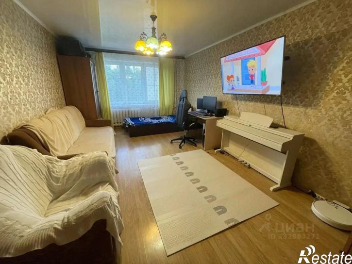 3-комн квартира пр-кт Победы, 68 4,  д. 68 4,  к. 4