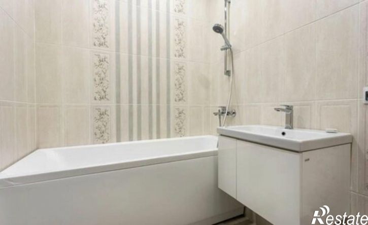 2-комн квартира улица Левитана, 76Б