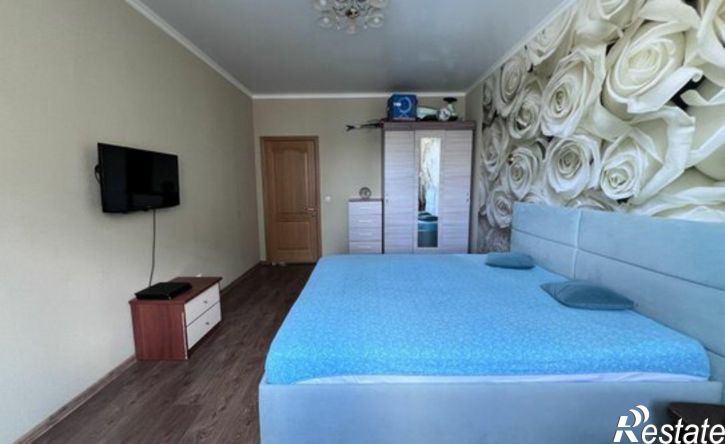 3-комн квартира ул Виноградова, 8,  д. 8