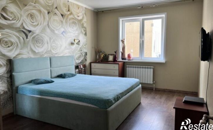 3-комн квартира ул Виноградова, 8,  д. 8