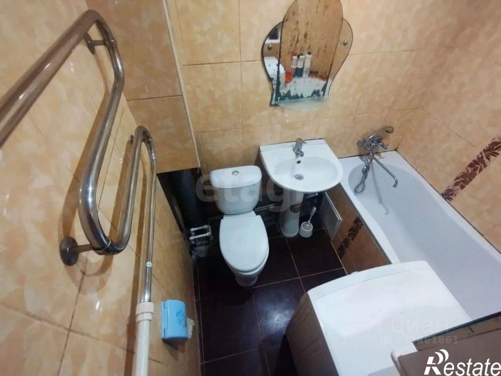 3-комн квартира ул Хромова, 8а,  д. 8а