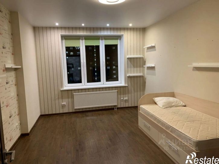 3-комн квартира б-р Гусева, 58,  д. 58