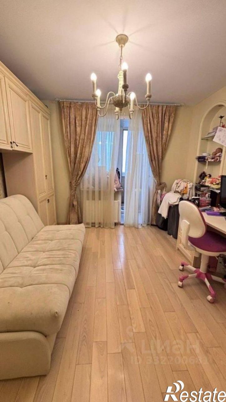 5-комн квартира ул 1-я Суворова, 13,  д. 13