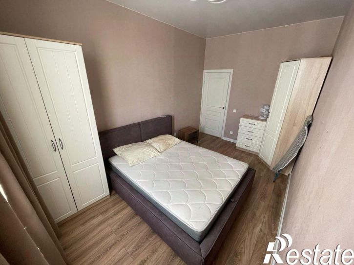 2-комн квартира улица Сергея Лоскутова, 2,  д. 2