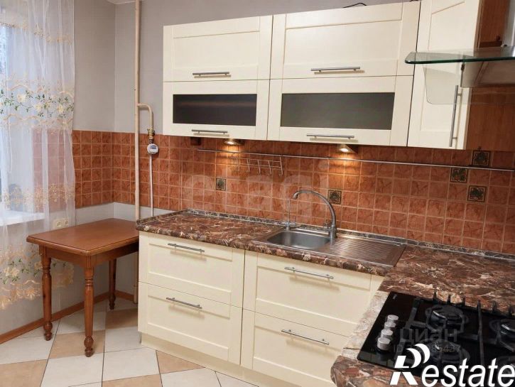 2-комн квартира улица Громова, 14,  д. 14