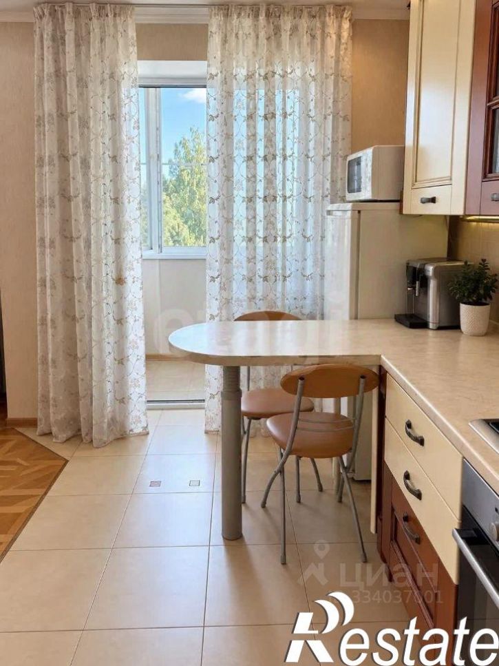 5-комн квартира улица Виноградова, 9,  д. 9