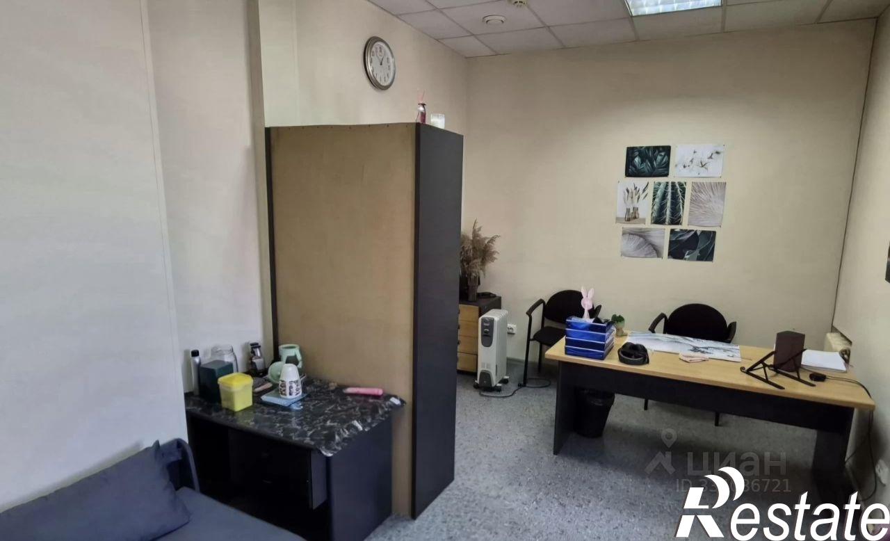 Сдать офис, помещение под офис за 14 250 рублей на проспект Чайковского, 9