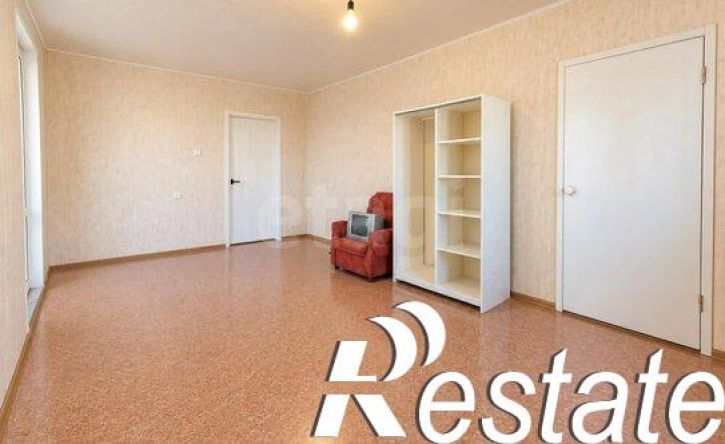 4-комн квартира улица Хромова, 21,  д. 21