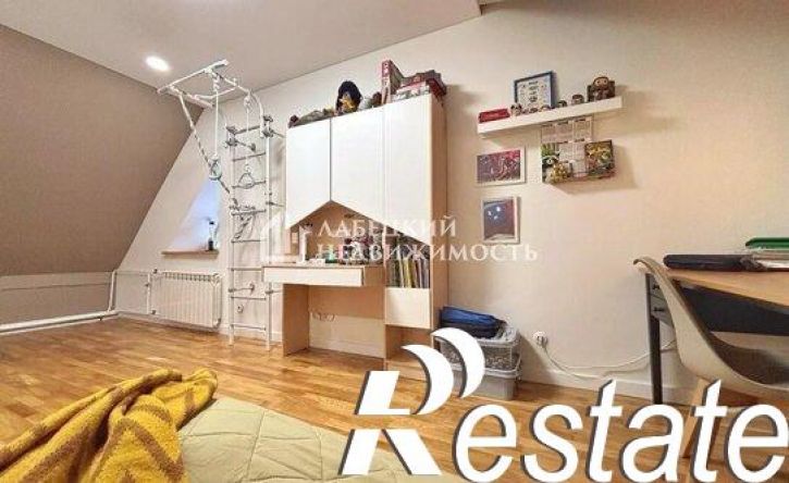 4-комн квартира улица Андрея Дементьева, 26,  д. 26