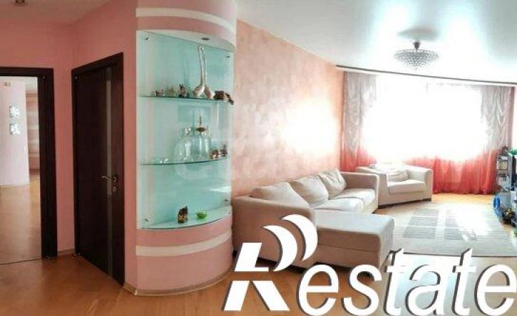 5-комн квартира улица Виноградова, 9,  д. 9