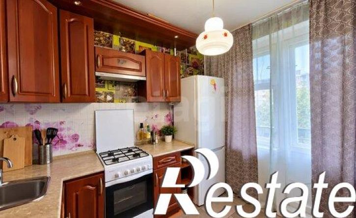 2-комн квартира улица Паши Савельевой, 52,  д. 52